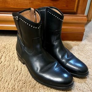 Frye Melissa Short Stud Boot size 9.5